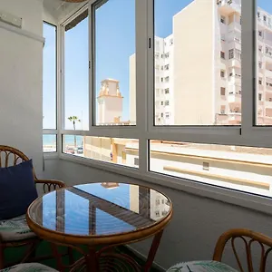 & Kids - Free Parking - Sea Views Cadiz