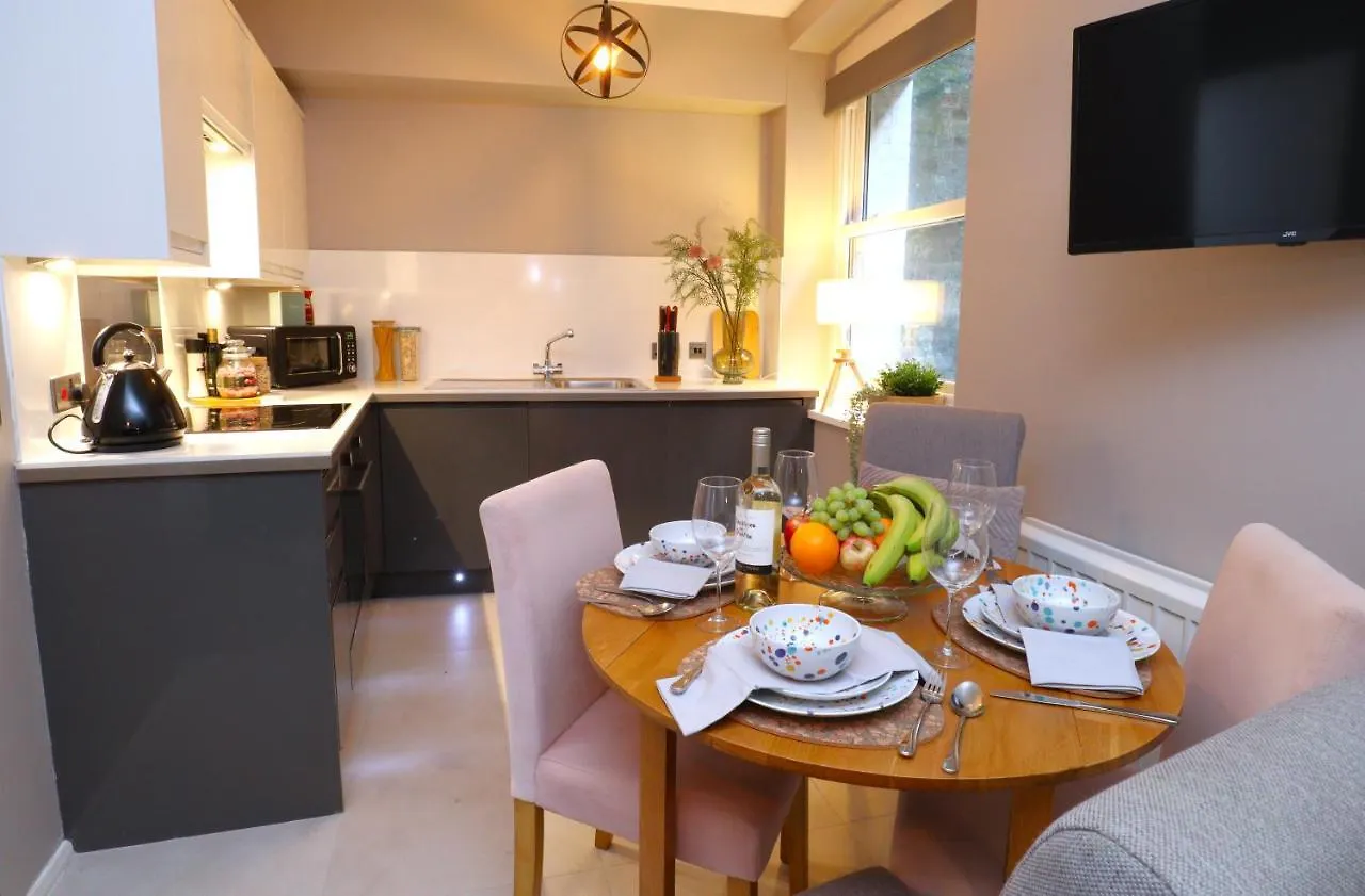 Brighton, Bn1, Short And Long Let, 3 Sleeps, 6 Mins Walk From Train Station Apartment 0*, Brighton